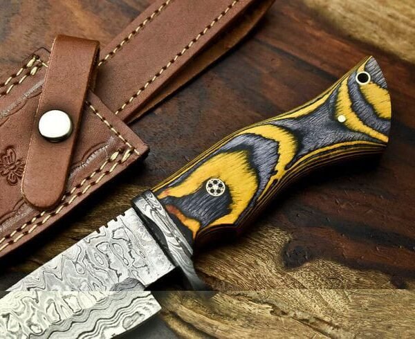 Custom Handmade Damascus Steel Hunting Knife with Yellow & Black Pakkawood Handle and Leather Sheath
